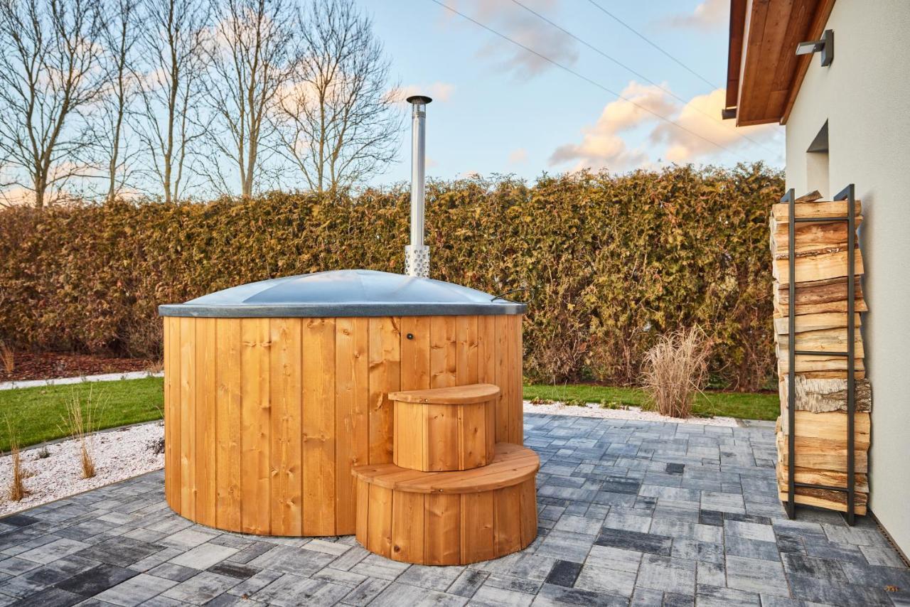 B-Arak Wellness Domek Pod Horama Mladé Buky Exteriör bild