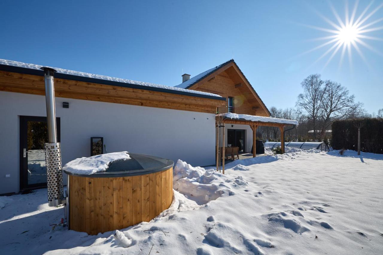 B-Arak Wellness Domek Pod Horama Mladé Buky Exteriör bild